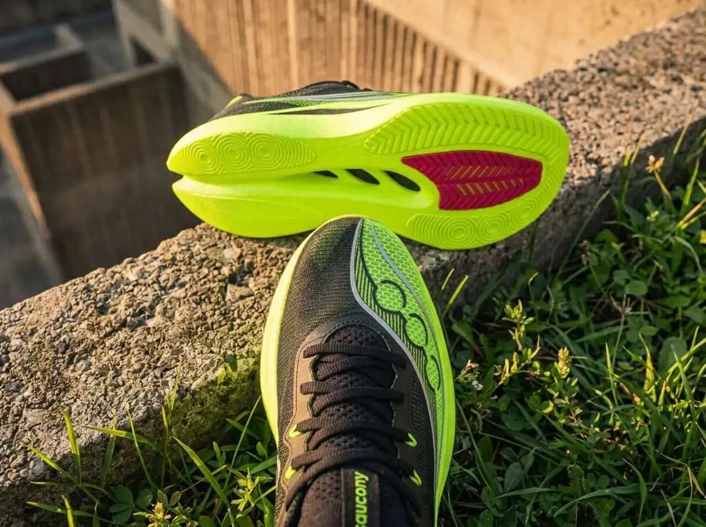 saucony endorphin pro 5 detalle suela